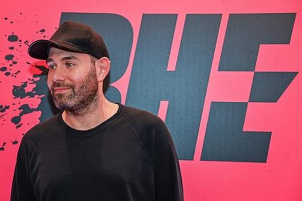 Басманный суд Москвы заочно арестовал комика Семена Слепакова