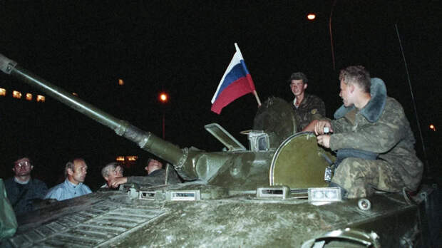 Бывший посол России в США назвал главную угрозу России в 90-х годах