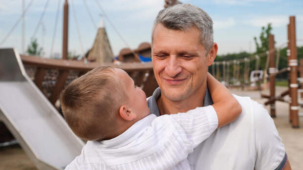 Суд может оставить ребенка с отцом при наличии трех факторов