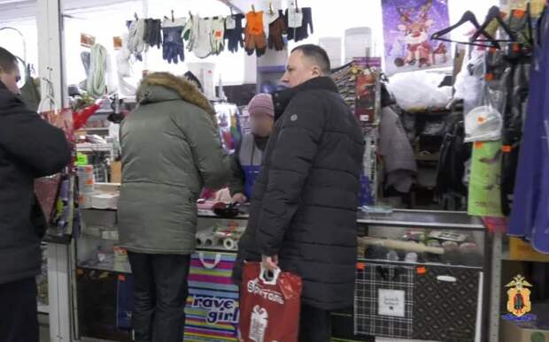 Полиция и налоговая устроили рейды на крупных рынках Рязани