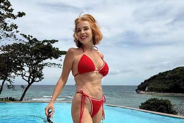 Певица Штурм рассказала, что рискнула поесть в индийском ресторане