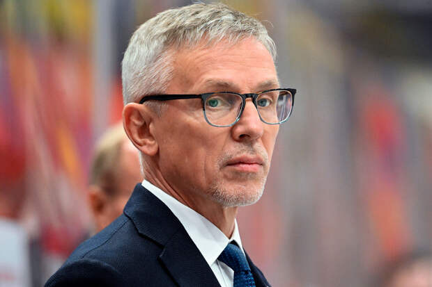 Плющев: непонятно, почему командировка Ларионова на ОИ была такой секретной