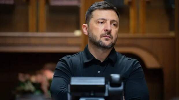 «Зеленский обзванивает европейцев»: «Орешник» лишил Украину 50% запасов газа в