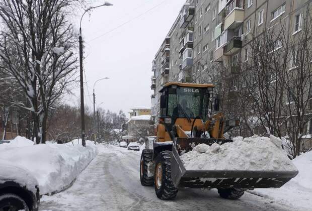 За неделю с улиц Нижнего Новгорода вывезли почти пять тысяч самосвалов снега