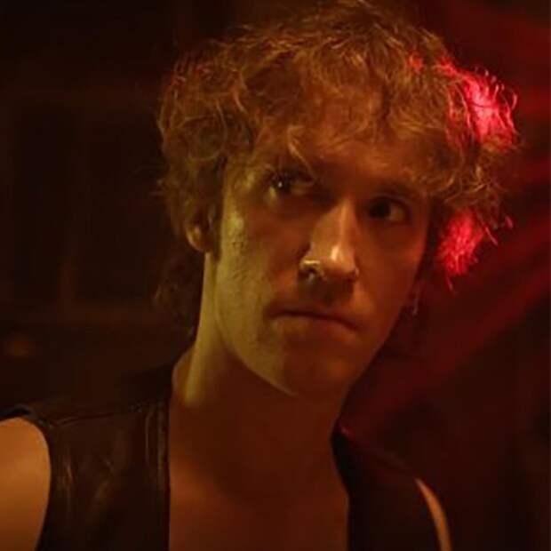 Данила Рассомахин в сериале «Король и шут»