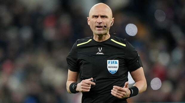 Экс-арбитр Федотов: «Карасев правильно не показал вторую желтую Соболеву. Умяров сам попал ему головой в подмышку»