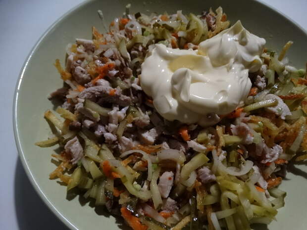 Салат «Гнездо глухаря» - неожиданно пришёлся по вкусу моей молодёжи, совсем не любителям советских салатов