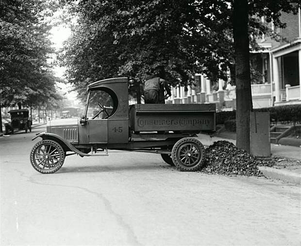 Грузовой Ford TТ. Обслуживание сети дорог 1925. США Весь Мир в объективе, ретро, старые фото