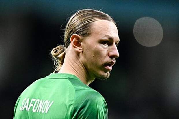 Матвей Сафонов попал в команду недели Лиги чемпионов по версии УЕФА