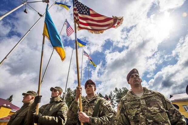 Инструкторы НАТО утопили троих украинских военных