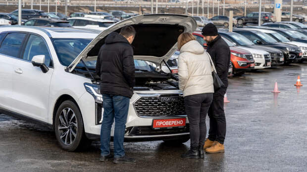 В России массово распродают автомобили со скидками до 40%