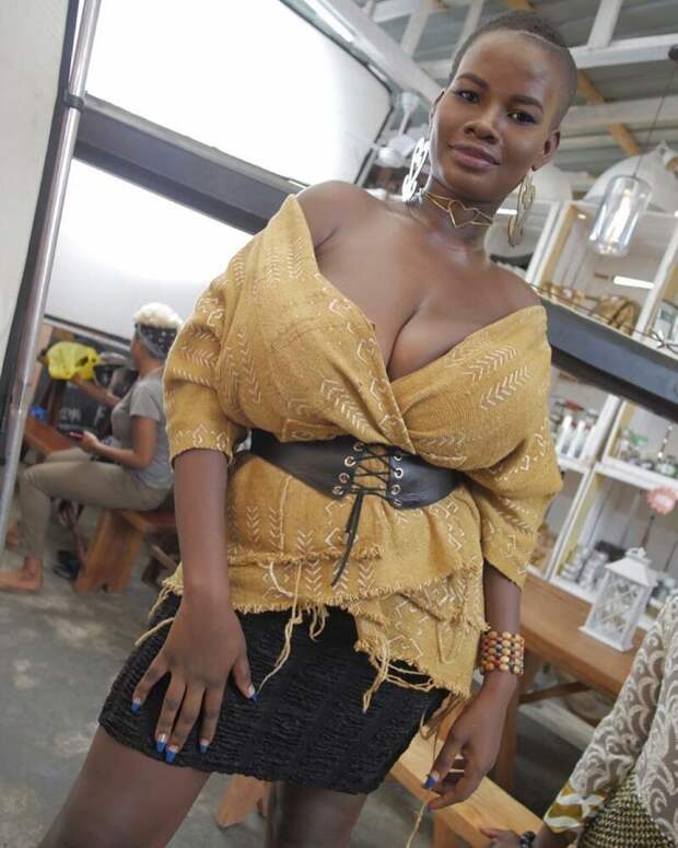 Памела Одаме, модель с самой большой натуральной грудью Памела Одаме, в мире, внешность, грудь, люди, модель, натуральная грудь