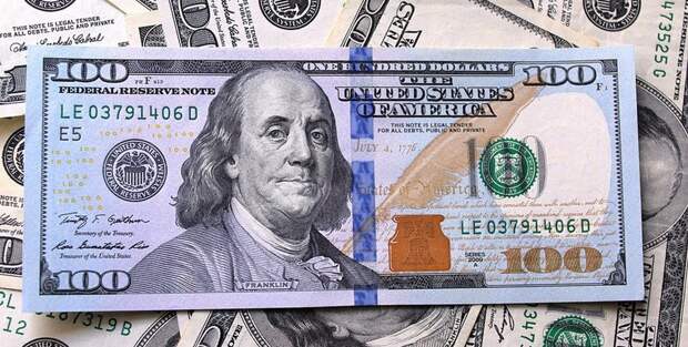 Доллар вырос в Казахстане