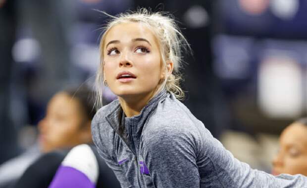 Olivia Dunne staring at scoreboard