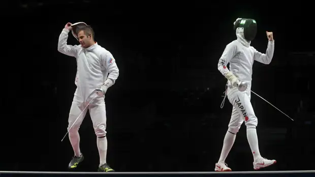 С ног на голову: российские шпажисты уступили японцам в финале командного турнира на Играх в Токио