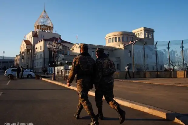 Алиев и Пашинян поручили главам МИД начать подготовку к мирным переговорам