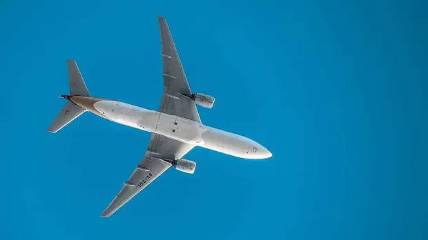 Режим временного ограничения полетов в 11 российских аэропортов продлили до 7 мая