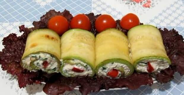 Рулетики из кабачков с сыром и чесноком: вкусное летнее блюдо