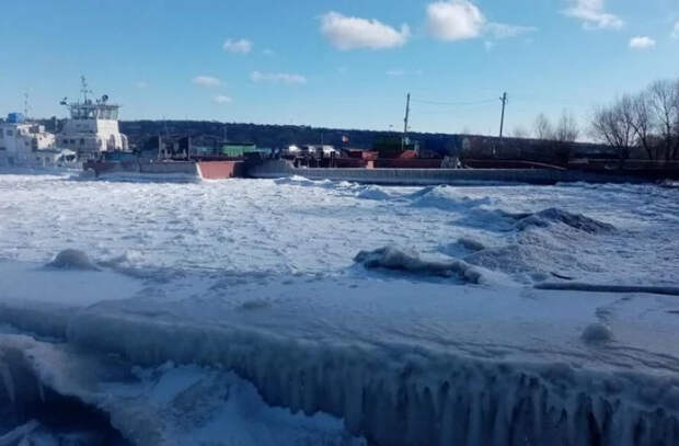Снабжение продовольствием в нескольких сёлах пострадало после остановки парома
