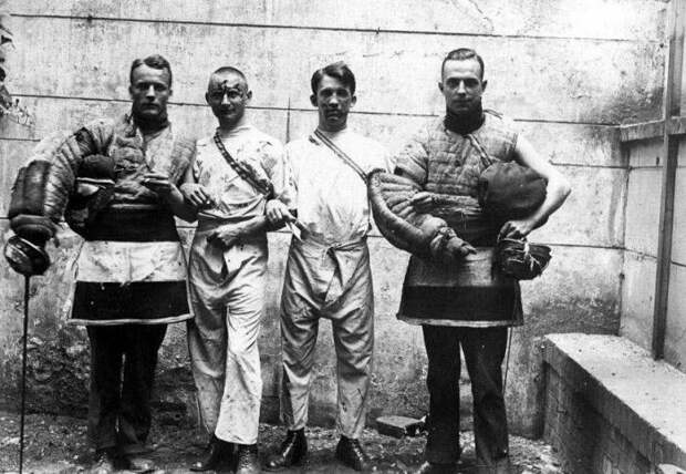 Фехтование запретили в 1933 году при Гитлере. /Фото: monpartya-mos.ru.