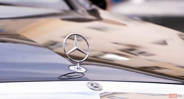 С молотка уйдёт уникальный Mercedes-Benz «Пагода» — его построили для Стирлинга Мосса
