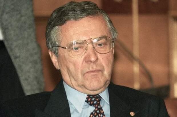Анатолий Адамишин.