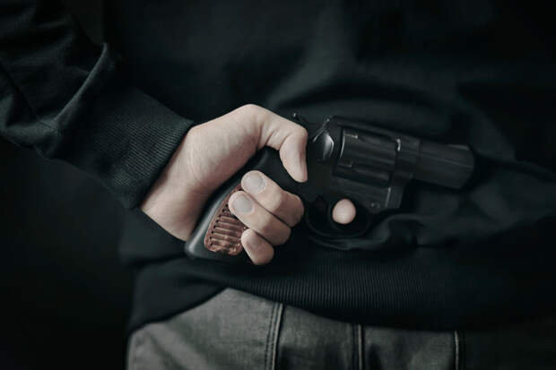 В США подросток выстрелил в отца в машине из-за нежелания идти в школу