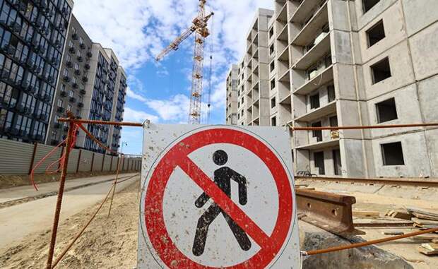 А в глубинке — дефицит новых квартир: Кому охота строить там, если в Москве барыши в разы больше