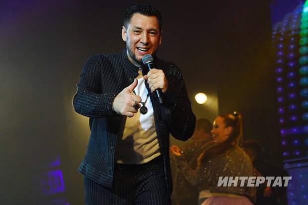 Фирдүс Тямаев аптырашта: «Нишләргә, җәмәгать, киңәш кирәк...»