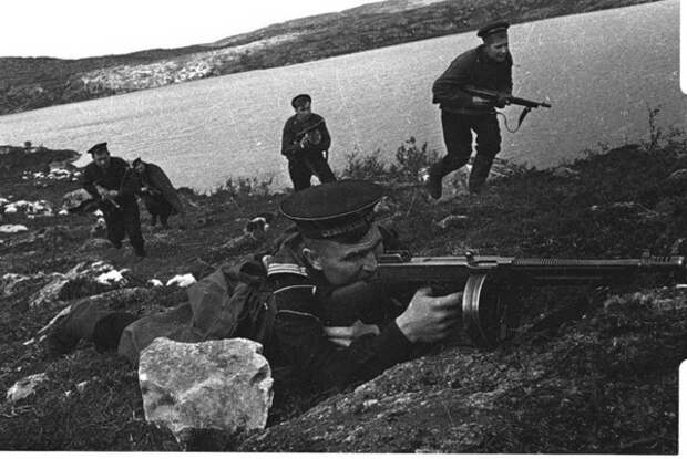 Морская пехота в бою