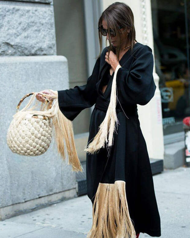 Объемная сумка с бамбуковыми ручками фото