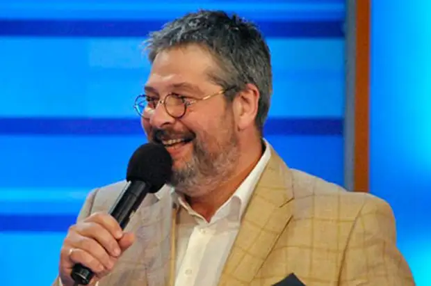 Все выпуски передачи “Сто к одному” удалили с YouTube после комментария ведущего Александра Гуревича против спецоперации