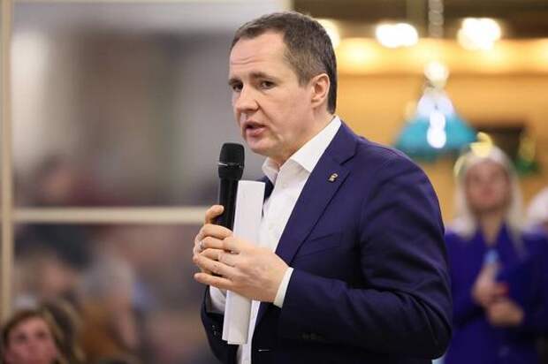 Белгородский губернатор Гладков, попавший в больницу с пищевым отравлением, опроверг слухи о покушении на его жизнь