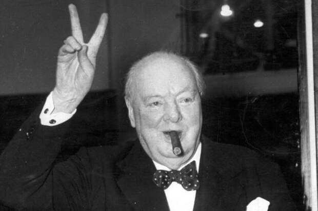 Черчилль курил сигары и был счастлив: так он отдыхал от работы