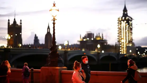 Названа опасность выявленного в Британии штамма коронавируса