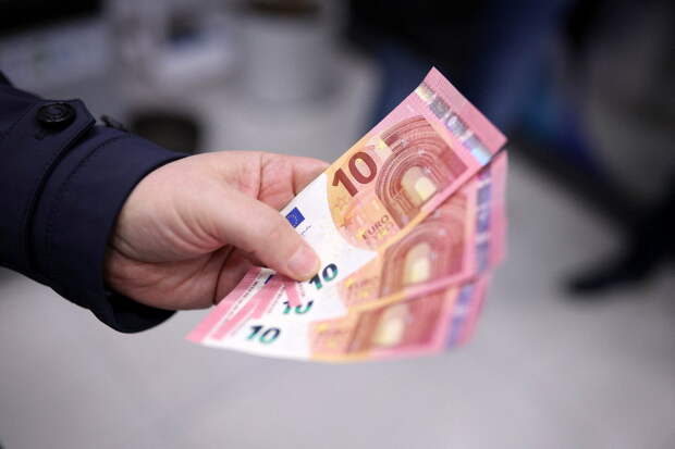 Назван ключевой риск для евро