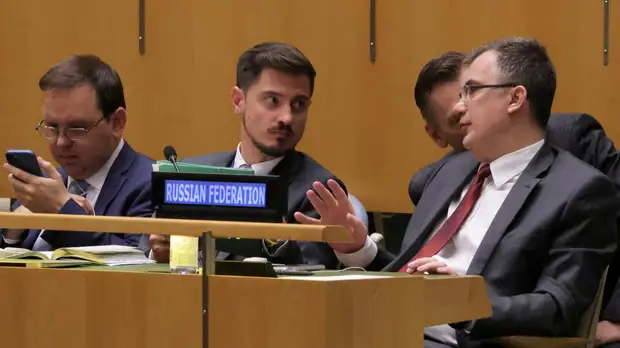 За выход России из СПЧ западный мир может расплатиться долларом