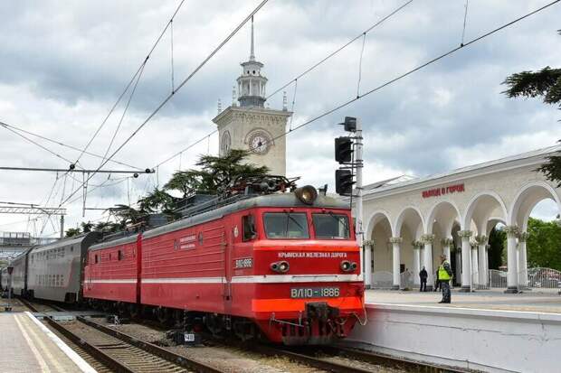 На какие поезда приостановлена продажа билетов в Крым на осень