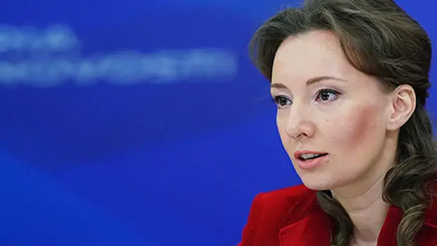 Уполномоченный по правам ребёнка — об опасности соцсетей, о пандемии и больных СМА