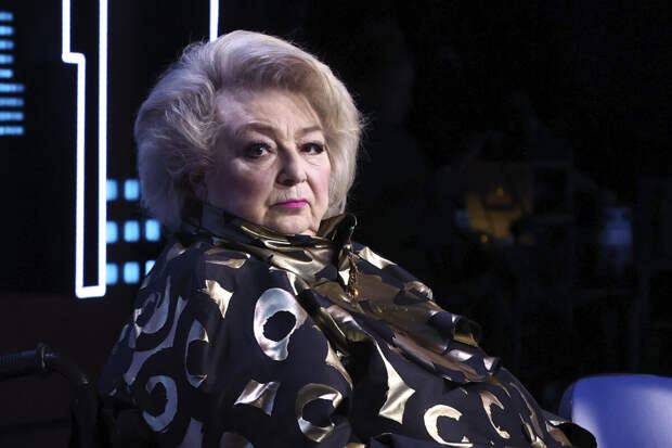 Тарасова призвала не осуждать Петросян за выбор четверного тулупа