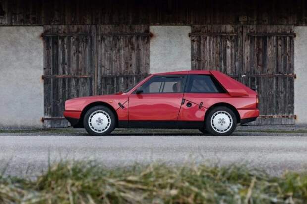 Lancia Delta S4 Stradale – вплощение омологационных автомобилей