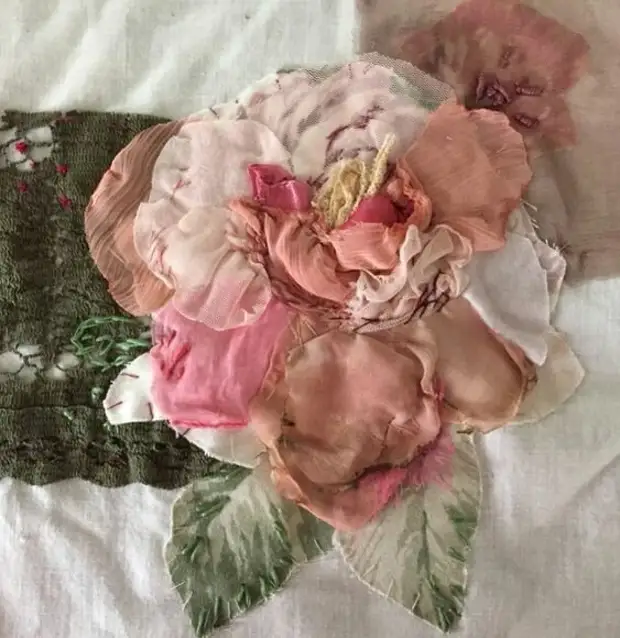 Сам себе кутюрье. Создаём шедевры с помощью аппликации