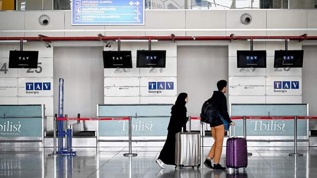 TourDom: Грузия не пустила россиян из-за места рождения в загранпаспорте