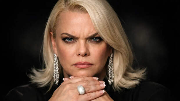 Яна Поплавская: "Народ же не дурак. Он с ума сходит от отчаяния"