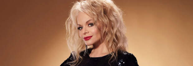 О чём молчит Полина Лурье? Новые детали скандала вокруг квартиры Ларисы Долиной