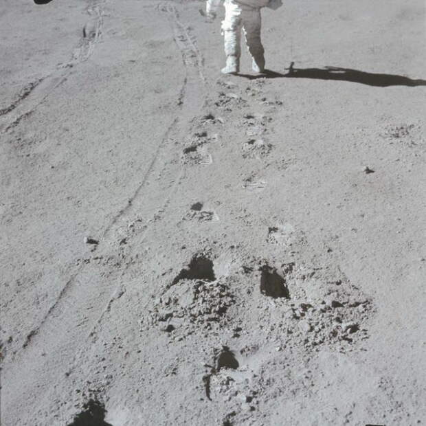 Рассекречены архивы NASA: 8400 фотографий с первой высадки на Луну попали в Интернет