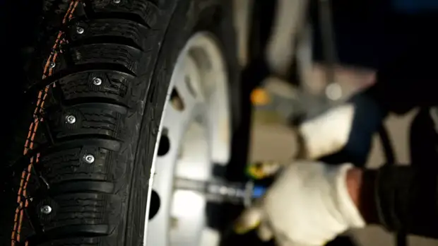 Эксперт оценил идею ввести ограничения на шипованную резину