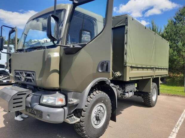 ЕС начал поставки Вооруженным силам Украины более 90 грузовиков повышенной проходимости в рамках Европейского...