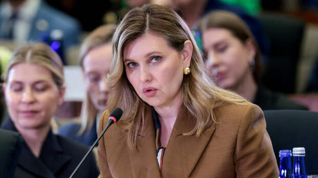 Жена Зеленского поблагодарила пустое кресло вместо Мелании Трамп