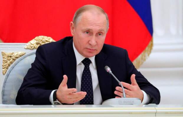 «Дома – надежнее»: Путин призвал олигархов связать будущее с Россией